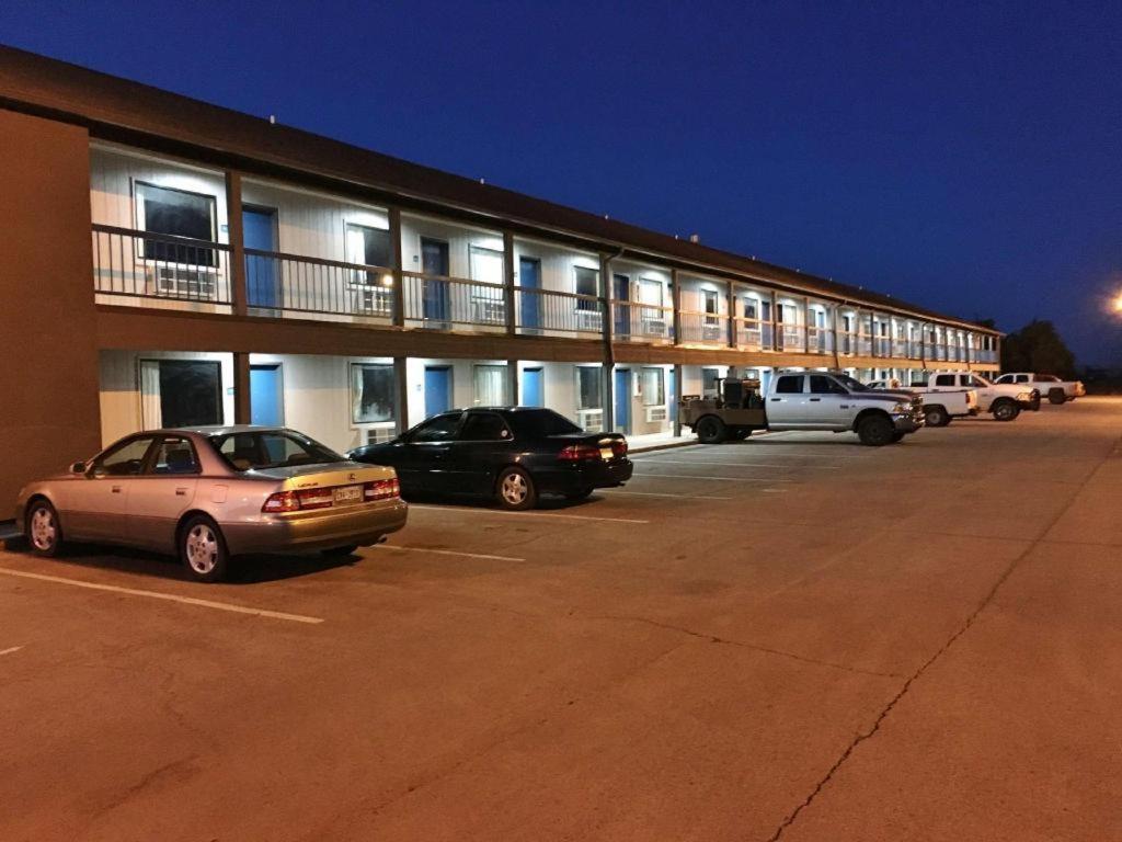 Econo Lodge Inn & Suites Enid Exterior photo